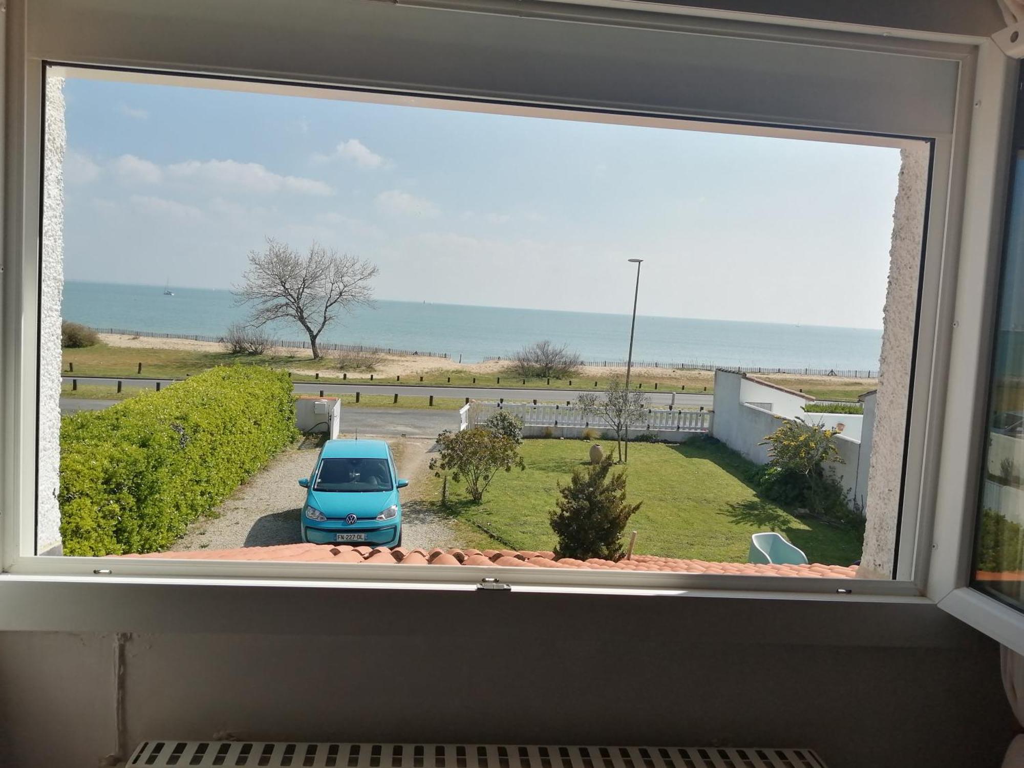 Maison Face A La Mer Rivedoux-Plage Exterior photo